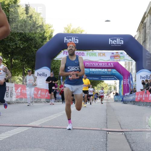 06.09.2026 - CURREX Alsterlauf Yannick Fuchs http://msf.ph/oto/10229456 06.09.2026 11:45:48 Ziel 1148, 1163, 1166, 1167, 1296, 1300, 1308, 1309, 5016 meine-sportfotos.de