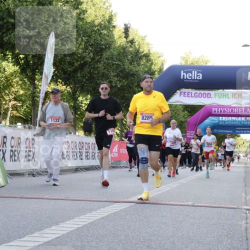 06.09.2026 - CURREX Alsterlauf Yannick Fuchs http://msf.ph/oto/10229472 06.09.2026 11:45:54 Ziel 1010, 1102, 1122, 1148, 1163, 1300, 1345, 1346, 5016, 8285 meine-sportfotos.de