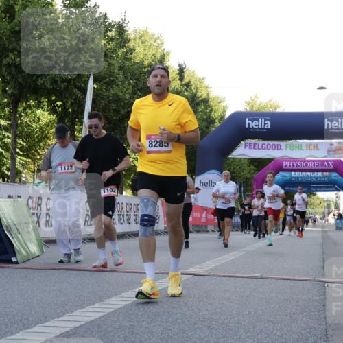 06.09.2026 - CURREX Alsterlauf Yannick Fuchs http://msf.ph/oto/10229473 06.09.2026 11:45:55 Ziel 1010, 1102, 1122, 1148, 1209, 1257, 1300, 1345, 1346, 5016, 8285 meine-sportfotos.de