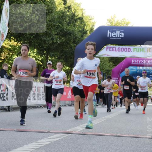 06.09.2026 - CURREX Alsterlauf Yannick Fuchs http://msf.ph/oto/10229477 06.09.2026 11:45:57 Ziel 1010, 1102, 1122, 1148, 1209, 1257, 1345, 1346, 3755, 8285, 8291 meine-sportfotos.de
