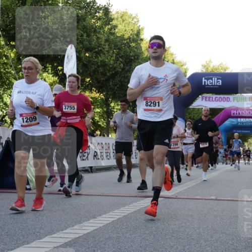 06.09.2026 - CURREX Alsterlauf Yannick Fuchs http://msf.ph/oto/10229488 06.09.2026 11:46:02 Ziel 1010, 1032, 1035, 1056, 1102, 1103, 1122, 1150, 1209, 1211, 1257, 1298, 1305, 1345, 1346, 3755, 8285, 8291 meine-sportfotos.de