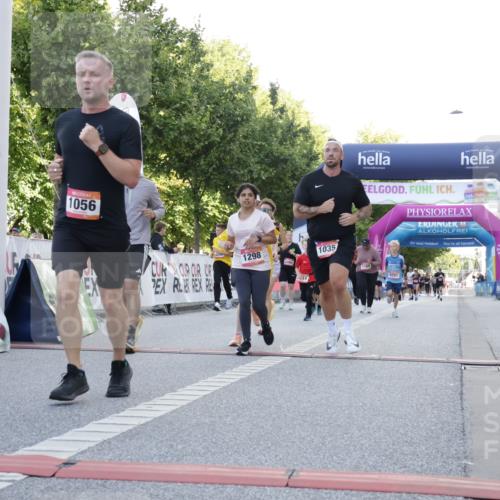 06.09.2026 - CURREX Alsterlauf Yannick Fuchs http://msf.ph/oto/10229492 06.09.2026 11:46:04 Ziel 1010, 1032, 1035, 1056, 1103, 1150, 1209, 1211, 1257, 1298, 1305, 1345, 1346, 3755, 8251, 8291, 8346 meine-sportfotos.de