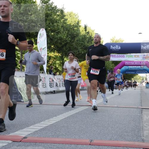 06.09.2026 - CURREX Alsterlauf Yannick Fuchs http://msf.ph/oto/10229495 06.09.2026 11:46:04 Ziel 1010, 1032, 1035, 1056, 1103, 1150, 1209, 1211, 1257, 1298, 1305, 1345, 1346, 3755, 8251, 8291, 8346 meine-sportfotos.de