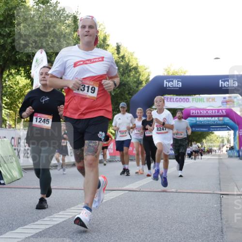 06.09.2026 - CURREX Alsterlauf Yannick Fuchs http://msf.ph/oto/10229541 06.09.2026 11:46:30 Ziel 1007, 1017, 1019, 1082, 1151, 1154, 1186, 1245, 1303, 1319, 1331, 8247, 8312, 8325, 8326 meine-sportfotos.de