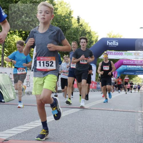 06.09.2026 - CURREX Alsterlauf Yannick Fuchs http://msf.ph/oto/10229586 06.09.2026 11:47:27 Ziel 1081, 1111, 1123, 1130, 1152, 1202, 1226, 1279, 1283, 1329, 8046, 8048, 8172, 8300, 8327 meine-sportfotos.de