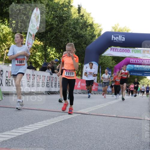 06.09.2026 - CURREX Alsterlauf Yannick Fuchs http://msf.ph/oto/10229589 06.09.2026 11:47:31 Ziel 1081, 1083, 1085, 1111, 1123, 1130, 1152, 1194, 1202, 1226, 1279, 1283, 1329, 8046, 8048, 8172, 8236, 8327 meine-sportfotos.de