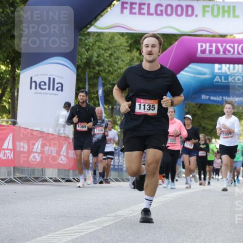 06.09.2026 - CURREX Alsterlauf Yannick Fuchs http://msf.ph/oto/10229601 06.09.2026 11:47:39 Ziel 1081, 1083, 1085, 1111, 1135, 1194, 1333, 8070, 8139, 8236 meine-sportfotos.de