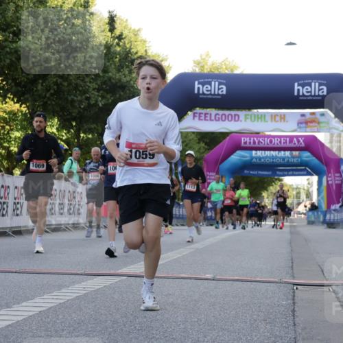 06.09.2026 - CURREX Alsterlauf Yannick Fuchs http://msf.ph/oto/10229613 06.09.2026 11:47:47 Ziel 1006, 1059, 1068, 1069, 1135, 1218, 1223, 8139 meine-sportfotos.de