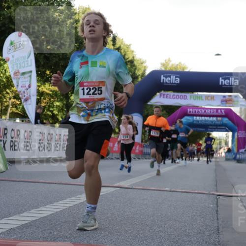 06.09.2026 - CURREX Alsterlauf Yannick Fuchs http://msf.ph/oto/10229623 06.09.2026 11:48:03 Ziel 1037, 1038, 1098, 1114, 1115, 1225, 1281, 1310, 1334, 8018 meine-sportfotos.de