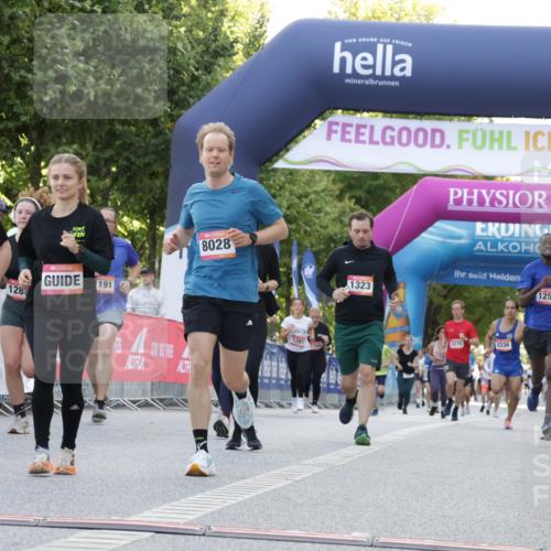 06.09.2026 - CURREX Alsterlauf Yannick Fuchs http://msf.ph/oto/10229628 06.09.2026 11:48:07 Ziel 1098, 1114, 1115, 1192, 1225, 1259, 1289, 1306, 1310, 1322, 1323, 1334, 8028, 8336 meine-sportfotos.de