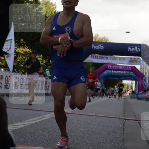 06.09.2026 - CURREX Alsterlauf Yannick Fuchs http://msf.ph/oto/10229632 06.09.2026 11:48:13 Ziel 1115, 1191, 1192, 1259, 1289, 1291, 1306, 1322, 1323, 1332, 8028, 8269, 8270, 8336 meine-sportfotos.de