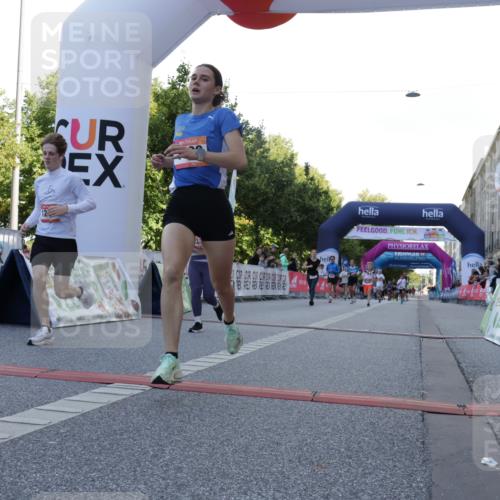 06.09.2026 - CURREX Alsterlauf Yannick Fuchs http://msf.ph/oto/10229643 06.09.2026 11:48:22 Ziel 1040, 1104, 1147, 1190, 1219, 1244, 1291, 1325, 1332, 8269, 8270 meine-sportfotos.de