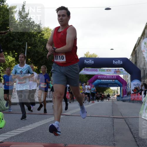 06.09.2026 - CURREX Alsterlauf Yannick Fuchs http://msf.ph/oto/10229677 06.09.2026 11:48:42 Ziel 1005, 1073, 1097, 1177, 1184, 1185, 1222, 1231, 1247, 1260, 1265, 1270, 1272, 1280, 1337, 8110, 8155 meine-sportfotos.de