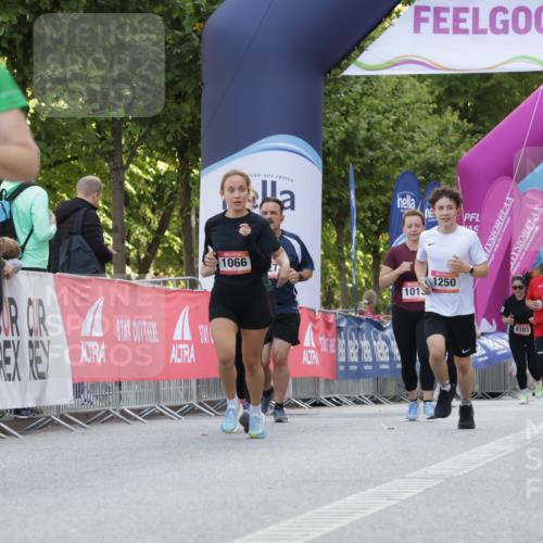 06.09.2026 - CURREX Alsterlauf Yannick Fuchs http://msf.ph/oto/10229697 06.09.2026 11:48:52 Ziel 1066, 1096, 1184, 1233, 1238, 1247, 1250, 1275, 1276, 1326, 1338, 8347 meine-sportfotos.de