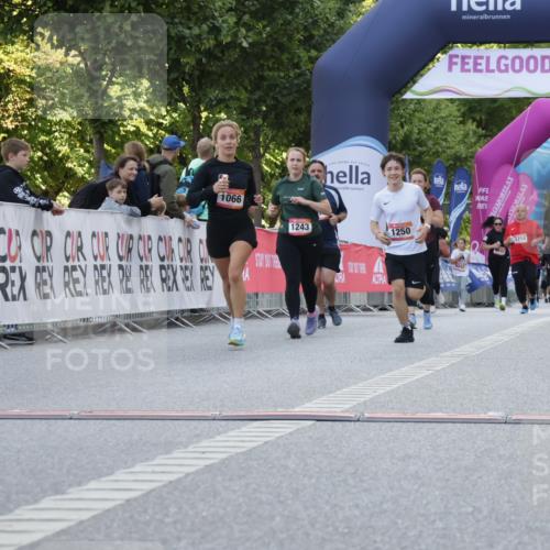 06.09.2026 - CURREX Alsterlauf Yannick Fuchs http://msf.ph/oto/10229702 06.09.2026 11:48:54 Ziel 1066, 1096, 1184, 1233, 1238, 1243, 1250, 1275, 1276, 1326, 1338, 8347 meine-sportfotos.de