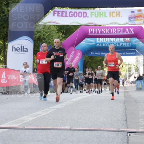 06.09.2026 - CURREX Alsterlauf Yannick Fuchs http://msf.ph/oto/10229719 06.09.2026 11:49:00 Ziel 1013, 1057, 1066, 1119, 1142, 1243, 1250, 1273, 8347 meine-sportfotos.de