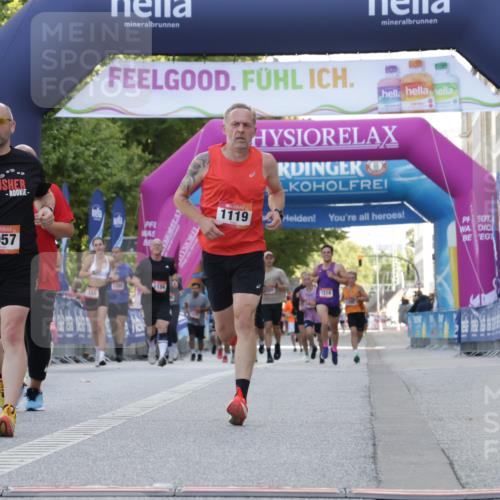 06.09.2026 - CURREX Alsterlauf Yannick Fuchs http://msf.ph/oto/10229722 06.09.2026 11:49:02 Ziel 1013, 1057, 1066, 1119, 1142, 1214, 1243, 1250, 1273, 8347 meine-sportfotos.de