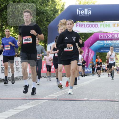 06.09.2026 - CURREX Alsterlauf Yannick Fuchs http://msf.ph/oto/10229749 06.09.2026 11:49:14 Ziel 1063, 1078, 1155, 1156, 1213, 1284, 1285, 1286, 1288, 1294, 1295, 1318, 8042, 8103, 8261 meine-sportfotos.de