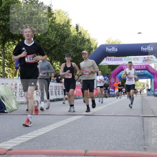 06.09.2026 - CURREX Alsterlauf Yannick Fuchs http://msf.ph/oto/10229758 06.09.2026 11:49:17 Ziel 1063, 1072, 1078, 1155, 1156, 1172, 1213, 1284, 1285, 1286, 1288, 1294, 1295, 1318, 8245, 8261 meine-sportfotos.de