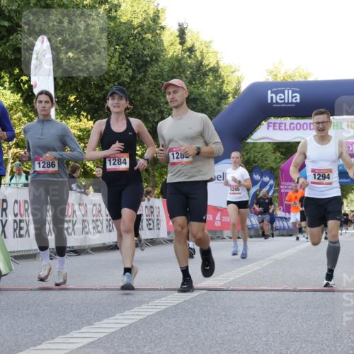 06.09.2026 - CURREX Alsterlauf Yannick Fuchs http://msf.ph/oto/10229760 06.09.2026 11:49:18 Ziel 1063, 1072, 1078, 1155, 1156, 1172, 1213, 1216, 1284, 1285, 1286, 1288, 1294, 1295, 1318, 8245, 8261 meine-sportfotos.de
