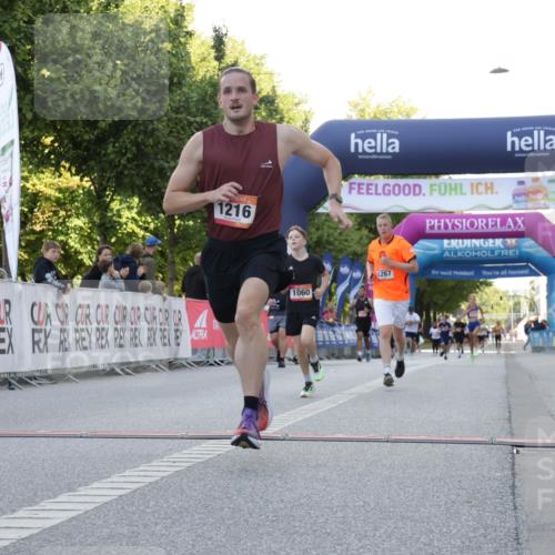 06.09.2026 - CURREX Alsterlauf Yannick Fuchs http://msf.ph/oto/10229773 06.09.2026 11:49:23 Ziel 1060, 1072, 1078, 1172, 1213, 1216, 1267, 1284, 1285, 1286, 1288, 1294, 8245 meine-sportfotos.de