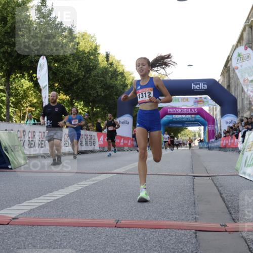 06.09.2026 - CURREX Alsterlauf Yannick Fuchs http://msf.ph/oto/10229793 06.09.2026 11:49:30 Ziel 1060, 1216, 1232, 1267, 1312, 1320, 8267 meine-sportfotos.de