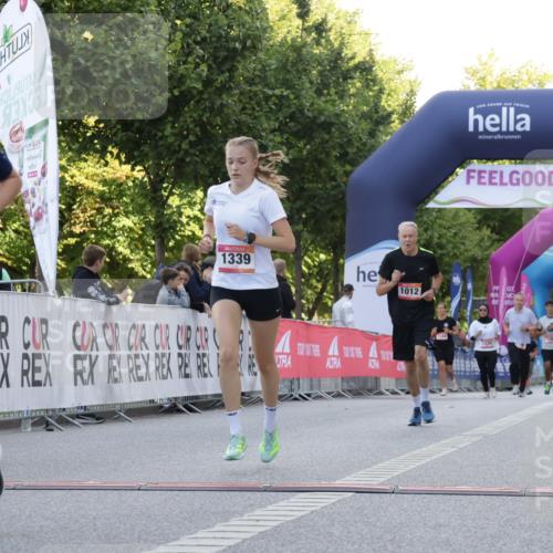 06.09.2026 - CURREX Alsterlauf Yannick Fuchs http://msf.ph/oto/10229818 06.09.2026 11:49:41 Ziel 1012, 1163, 1232, 1249, 1251, 1328, 1339, 8185 meine-sportfotos.de