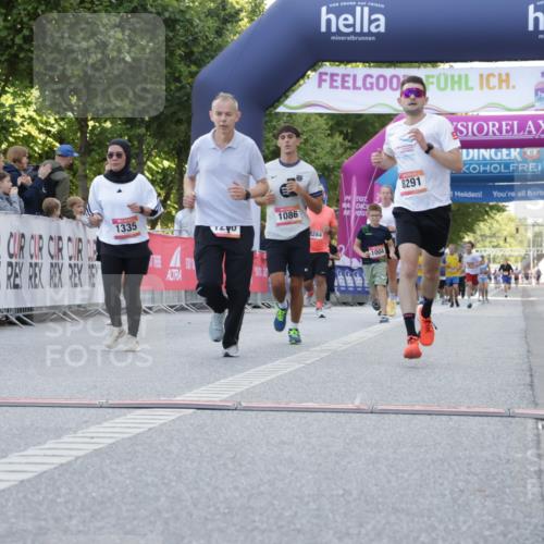 06.09.2026 - CURREX Alsterlauf Yannick Fuchs http://msf.ph/oto/10229829 06.09.2026 11:49:49 Ziel 1012, 1086, 1163, 1290, 1335, 1339, 8291 meine-sportfotos.de