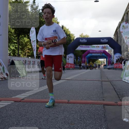06.09.2026 - CURREX Alsterlauf Yannick Fuchs http://msf.ph/oto/10229848 06.09.2026 11:49:58 Ziel 1004, 1010, 1086, 1101, 1141, 1144, 1290, 1335, 8284, 8291 meine-sportfotos.de