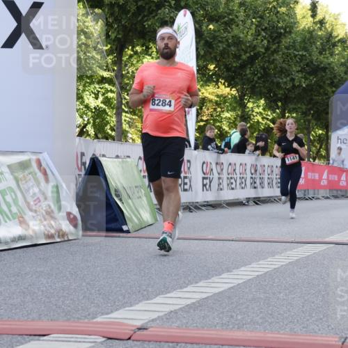 06.09.2026 - CURREX Alsterlauf Yannick Fuchs http://msf.ph/oto/10229850 06.09.2026 11:49:58 Ziel 1004, 1010, 1086, 1101, 1141, 1144, 1290, 1335, 8284, 8291 meine-sportfotos.de