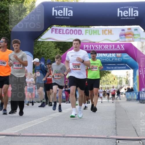 06.09.2026 - CURREX Alsterlauf Yannick Fuchs http://msf.ph/oto/10229870 06.09.2026 11:50:17 Ziel 1031, 1062, 1087, 1140, 1171, 1183, 1228, 1229, 1248, 1278, 1282, 1292, 1336, 1341, 2484, 6390, 8344 meine-sportfotos.de