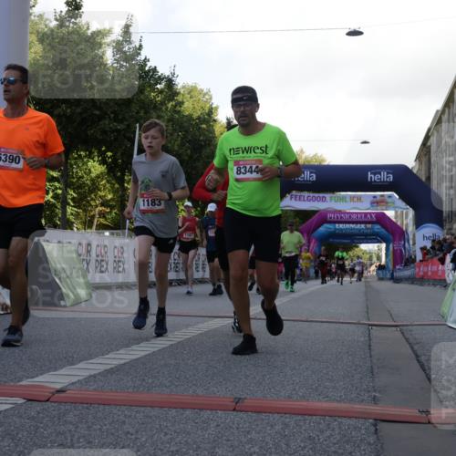 06.09.2026 - CURREX Alsterlauf Yannick Fuchs http://msf.ph/oto/10229878 06.09.2026 11:50:22 Ziel 1067, 1087, 1140, 1159, 1160, 1171, 1183, 1187, 1188, 1248, 1278, 1282, 1292, 1336, 2484, 6390, 8344 meine-sportfotos.de