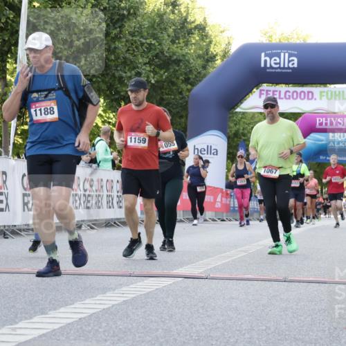 06.09.2026 - CURREX Alsterlauf Yannick Fuchs http://msf.ph/oto/10229884 06.09.2026 11:50:25 Ziel 1055, 1067, 1087, 1140, 1159, 1160, 1171, 1183, 1187, 1188, 1278, 1282, 1292, 1336, 2484, 6390, 8344 meine-sportfotos.de