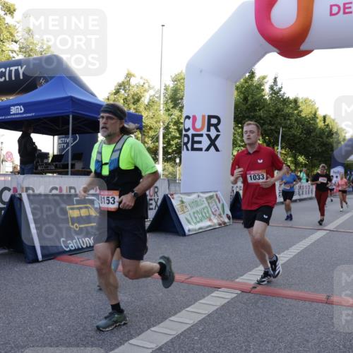 06.09.2026 - CURREX Alsterlauf Yannick Fuchs http://msf.ph/oto/10229902 06.09.2026 11:50:34 Ziel 1030, 1033, 1036, 1055, 1067, 1084, 1174, 1189, 1203, 1319, 1344, 8136, 8247 meine-sportfotos.de