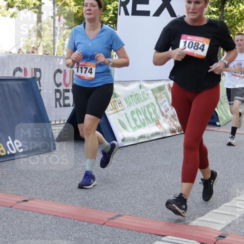 06.09.2026 - CURREX Alsterlauf Yannick Fuchs http://msf.ph/oto/10229909 06.09.2026 11:50:37 Ziel 1030, 1033, 1036, 1084, 1174, 1189, 1203, 1319, 1344, 8090, 8136, 8247 meine-sportfotos.de