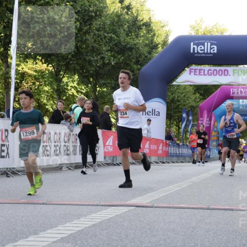 06.09.2026 - CURREX Alsterlauf Yannick Fuchs http://msf.ph/oto/10229914 06.09.2026 11:50:45 Ziel 1149, 1157, 1199, 1234, 1299, 8090 meine-sportfotos.de