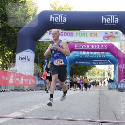 06.09.2026 - CURREX Alsterlauf Yannick Fuchs http://msf.ph/oto/10229918 06.09.2026 11:50:47 Ziel 1149, 1157, 1199, 1234, 1299, 8090 meine-sportfotos.de