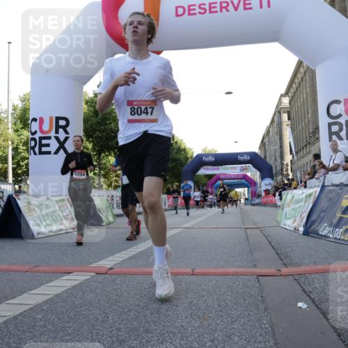 06.09.2026 - CURREX Alsterlauf Yannick Fuchs http://msf.ph/oto/10229986 06.09.2026 11:51:26 Ziel 1032, 1035, 1103, 1129, 1148, 1178, 1179, 1180, 1224, 1300, 1301, 1343, 1346, 8047, 8172, 8184, 8208, 8335 meine-sportfotos.de
