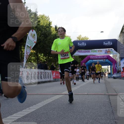 06.09.2026 - CURREX Alsterlauf Yannick Fuchs http://msf.ph/oto/10229993 06.09.2026 11:51:30 Ziel 1029, 1032, 1035, 1102, 1148, 1158, 1224, 1300, 1301, 1321, 1343, 1346, 8047, 8172, 8208 meine-sportfotos.de