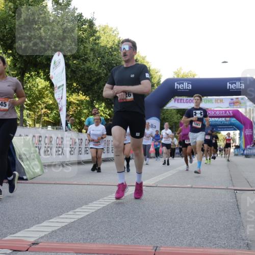 06.09.2026 - CURREX Alsterlauf Yannick Fuchs http://msf.ph/oto/10230011 06.09.2026 11:51:39 Ziel 1029, 1056, 1083, 1089, 1090, 1102, 1158, 1162, 1226, 1257, 1315, 1321, 1345, 8159, 8327 meine-sportfotos.de