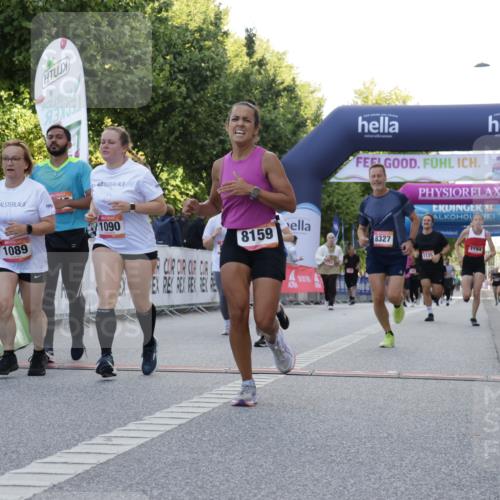 06.09.2026 - CURREX Alsterlauf Yannick Fuchs http://msf.ph/oto/10230021 06.09.2026 11:51:42 Ziel 1029, 1056, 1083, 1089, 1090, 1135, 1158, 1162, 1194, 1226, 1257, 1315, 1345, 8159, 8327 meine-sportfotos.de