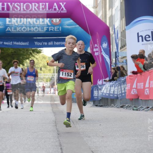 06.09.2026 - CURREX Alsterlauf Yannick Fuchs http://msf.ph/oto/10230040 06.09.2026 11:51:52 Ziel 1118, 1123, 1135, 1152, 1194, 1200, 1254, 1303, 1327, 1347, 8236, 8325, 8326 meine-sportfotos.de