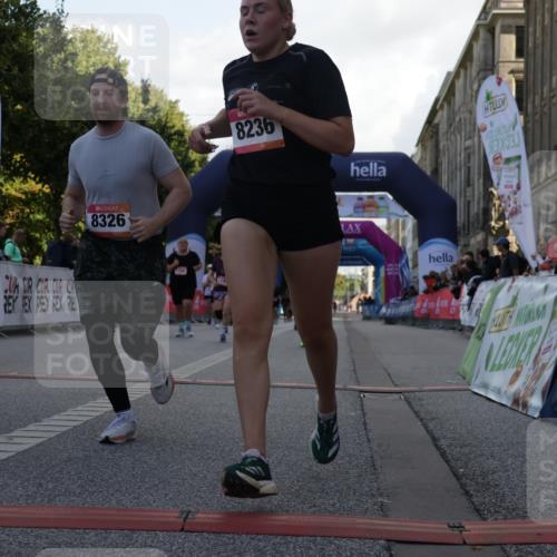 06.09.2026 - CURREX Alsterlauf Yannick Fuchs http://msf.ph/oto/10230057 06.09.2026 11:51:58 Ziel 1118, 1123, 1152, 1193, 1200, 1218, 1240, 1254, 1303, 1327, 8236, 8325, 8326 meine-sportfotos.de