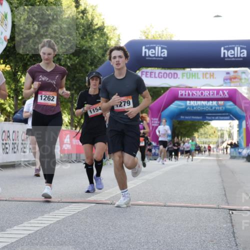 06.09.2026 - CURREX Alsterlauf Yannick Fuchs http://msf.ph/oto/10230077 06.09.2026 11:52:07 Ziel 1085, 1108, 1154, 1193, 1210, 1218, 1261, 1262, 1279, 1330, 8138 meine-sportfotos.de