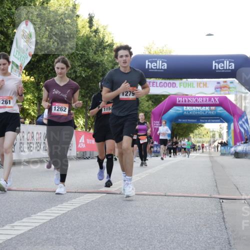06.09.2026 - CURREX Alsterlauf Yannick Fuchs http://msf.ph/oto/10230078 06.09.2026 11:52:07 Ziel 1085, 1108, 1154, 1193, 1210, 1218, 1261, 1262, 1279, 1330, 8138 meine-sportfotos.de