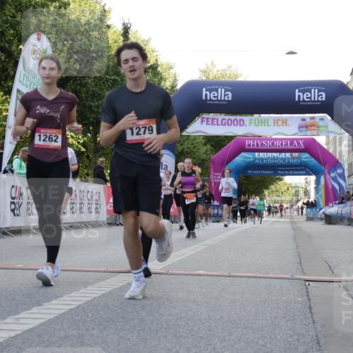 06.09.2026 - CURREX Alsterlauf Yannick Fuchs http://msf.ph/oto/10230082 06.09.2026 11:52:08 Ziel 1085, 1108, 1154, 1193, 1210, 1218, 1261, 1262, 1279, 1330, 8138 meine-sportfotos.de