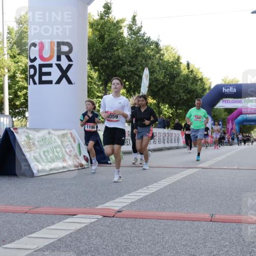 06.09.2026 - CURREX Alsterlauf Yannick Fuchs http://msf.ph/oto/10230095 06.09.2026 11:52:22 Ziel 1009, 1020, 1059, 1120, 1186, 1205, 1206, 1215, 1266, 1304 meine-sportfotos.de