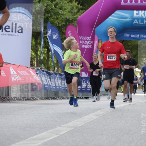 06.09.2026 - CURREX Alsterlauf Yannick Fuchs http://msf.ph/oto/10230107 06.09.2026 11:52:31 Ziel 1020, 1075, 1076, 1139, 8028, 8202, 8269, 8270 meine-sportfotos.de