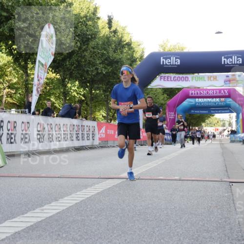 06.09.2026 - CURREX Alsterlauf Yannick Fuchs http://msf.ph/oto/10230132 06.09.2026 11:52:41 Ziel 1007, 1082, 1310, 8028, 8269, 8270 meine-sportfotos.de