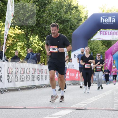 06.09.2026 - CURREX Alsterlauf Yannick Fuchs http://msf.ph/oto/10230139 06.09.2026 11:52:45 Ziel 1007, 1077, 1082, 1310, 3821, 3822 meine-sportfotos.de